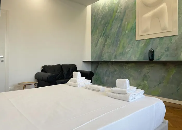 Largo De Benedetti- Panoramic View Apartamento *